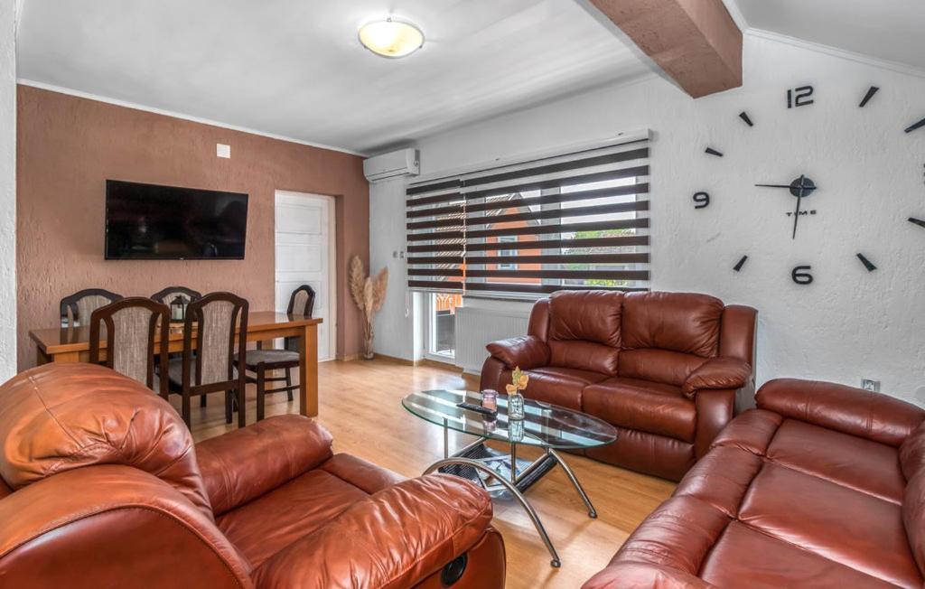 Apartments Sweet Home Otocac Ngoại thất bức ảnh