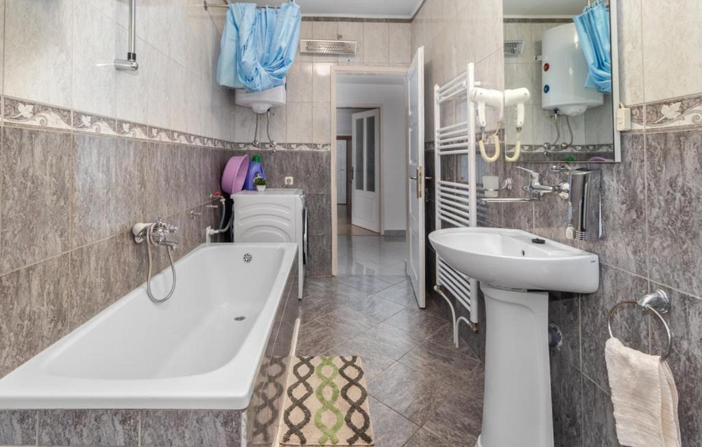 Apartments Sweet Home Otocac Ngoại thất bức ảnh